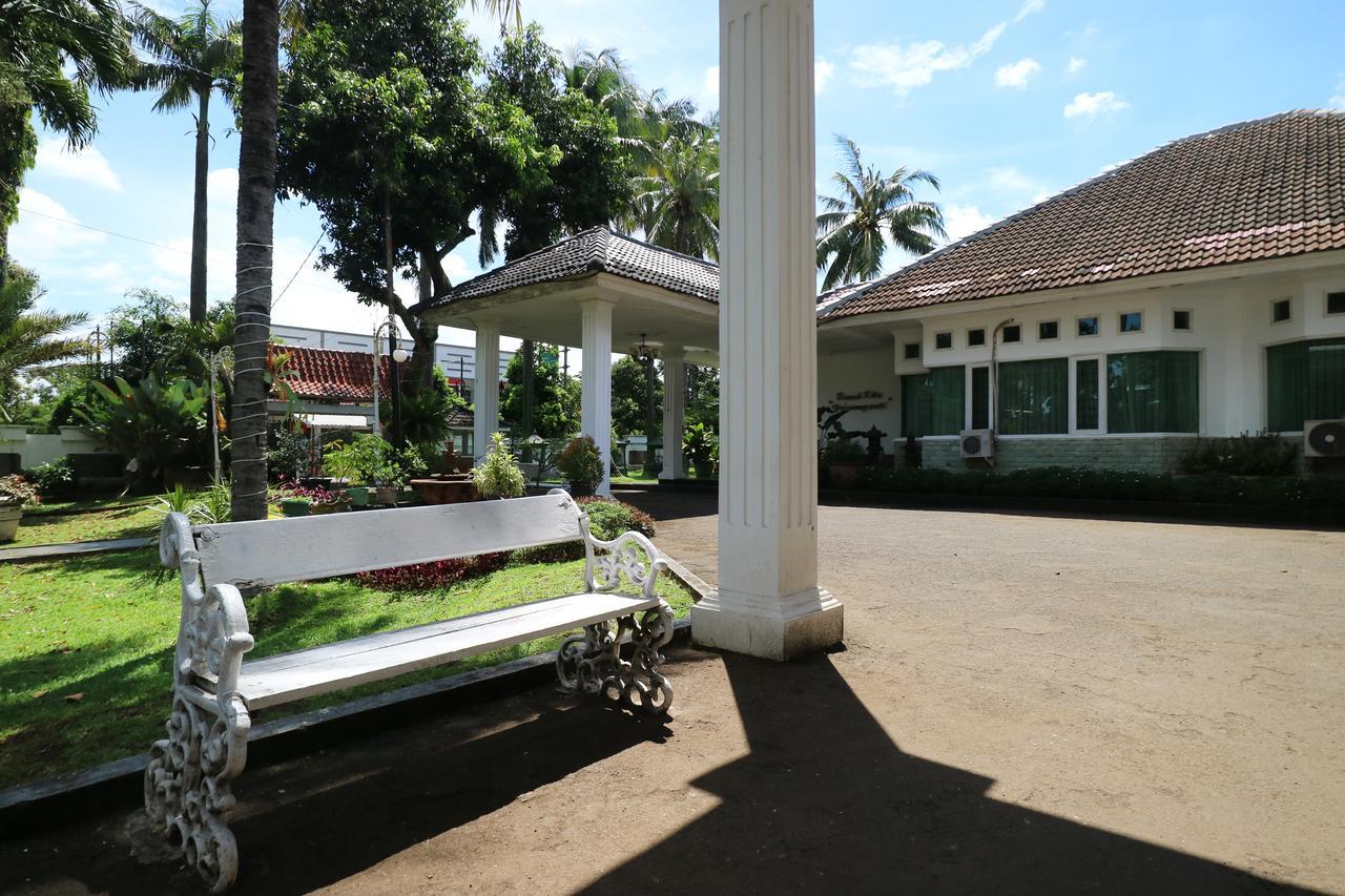 Villa Sri Manganti จาการ์ตา ภายนอก รูปภาพ
